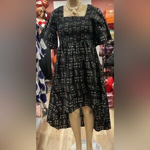 Elegant Black and White Midi Dress